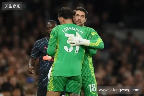 罗马诺：本托交易取消后，热那亚转而追求曼城门将奥尔特加